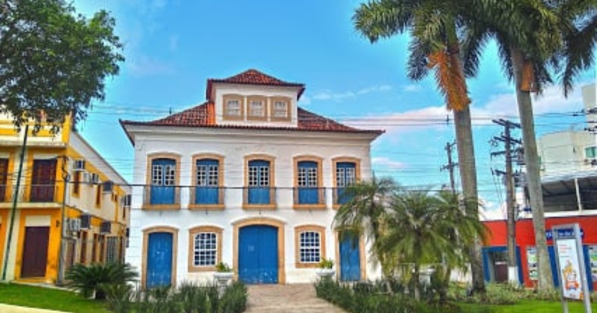pedreiro em Itaboraí RJ executando reforma residencial com alvenaria e acabamento