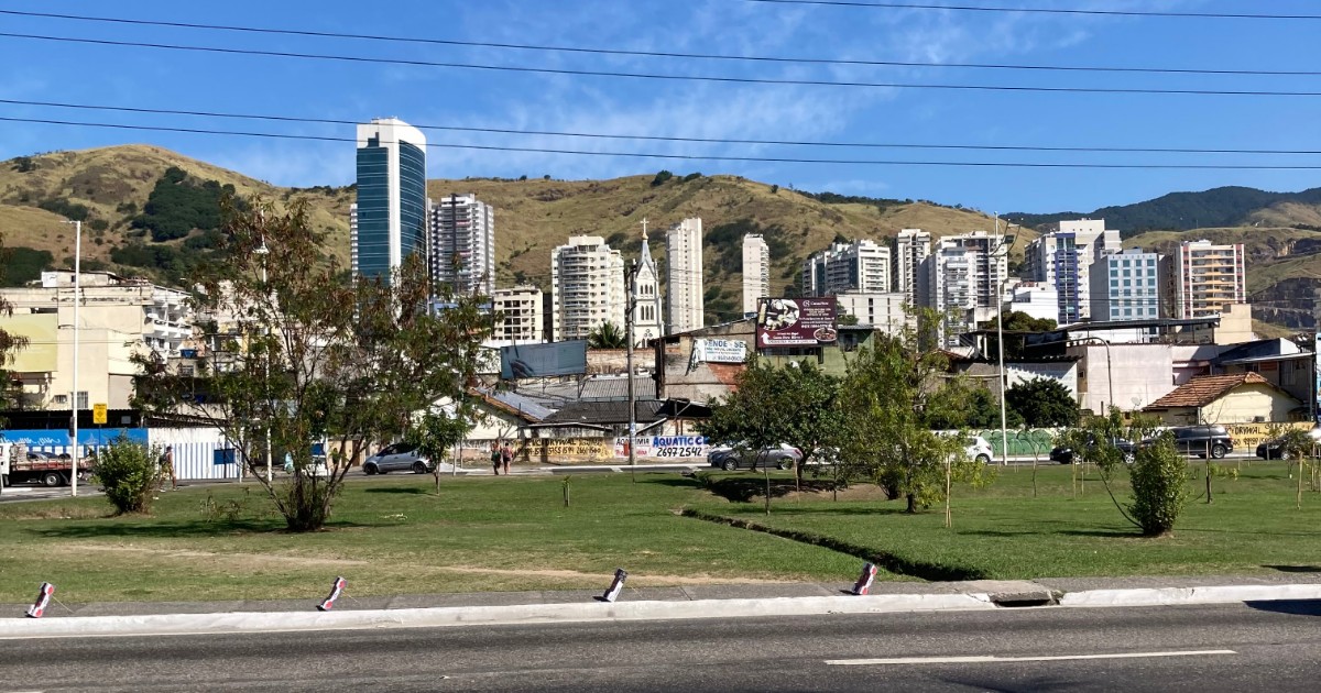 pedreiro em Nova Iguaçu RJ realizando construção e reforma de alvenaria na Baixada Fluminense